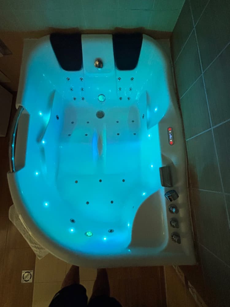 Jacuzzi
