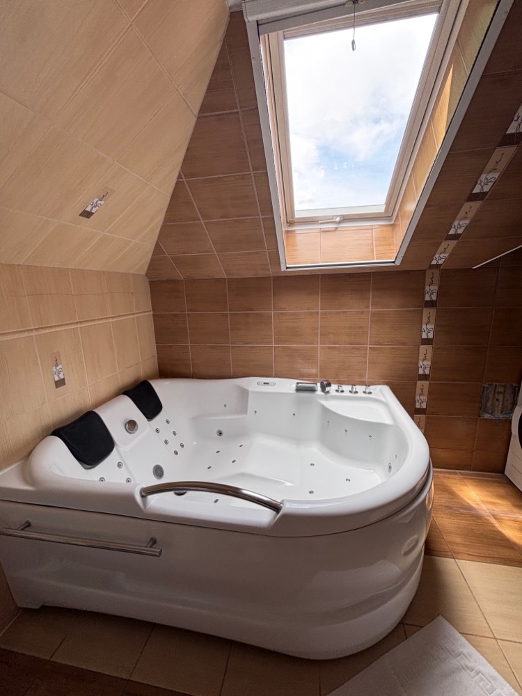 Jacuzzi